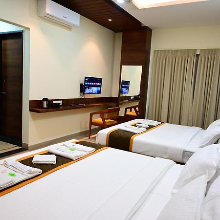 Unnati Stay Inn Vijayapura Біджапур Екстер'єр фото