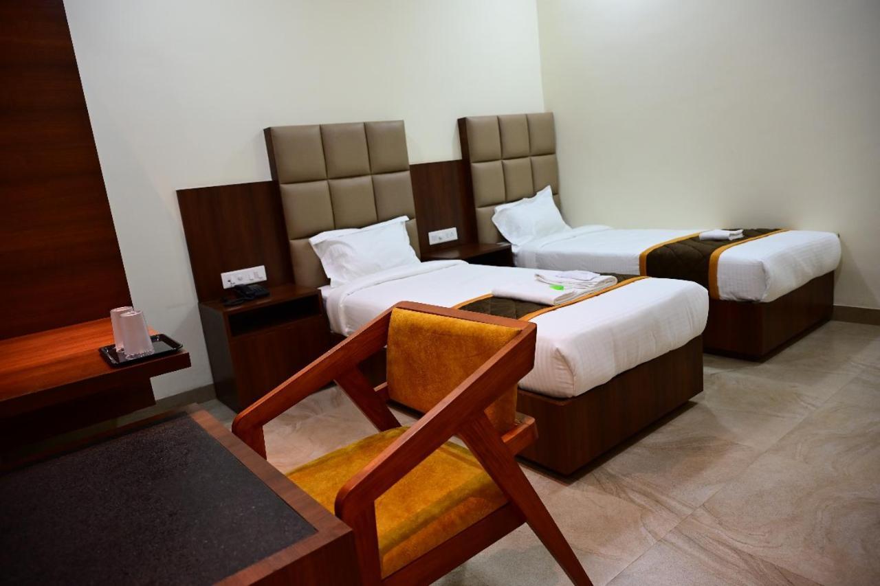 Unnati Stay Inn Vijayapura Біджапур Екстер'єр фото